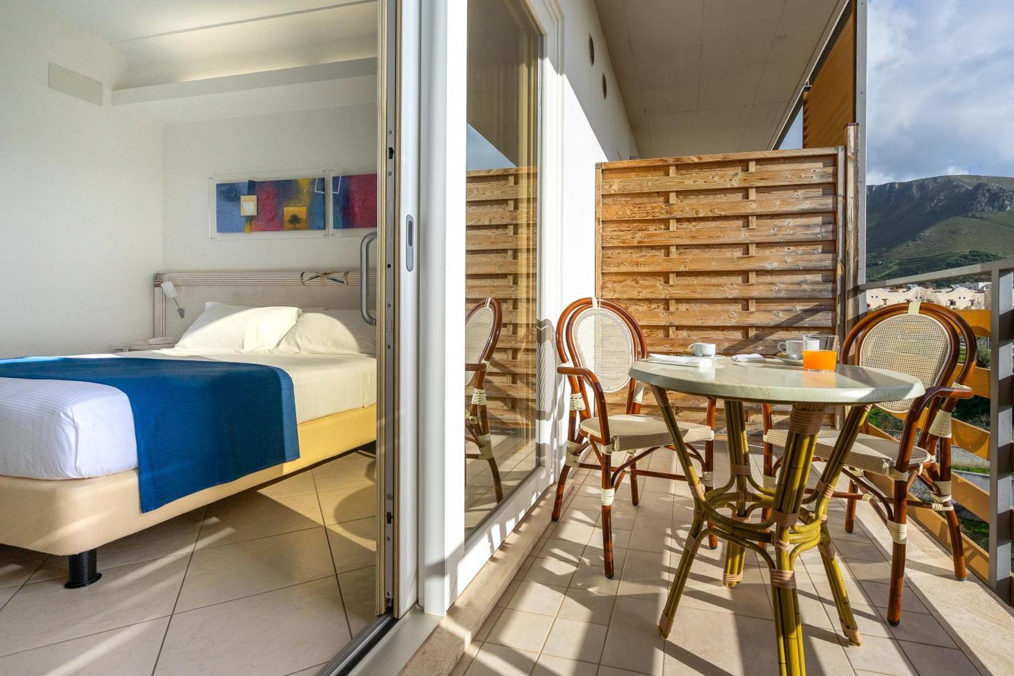 Hotel Elaia Garden 3*