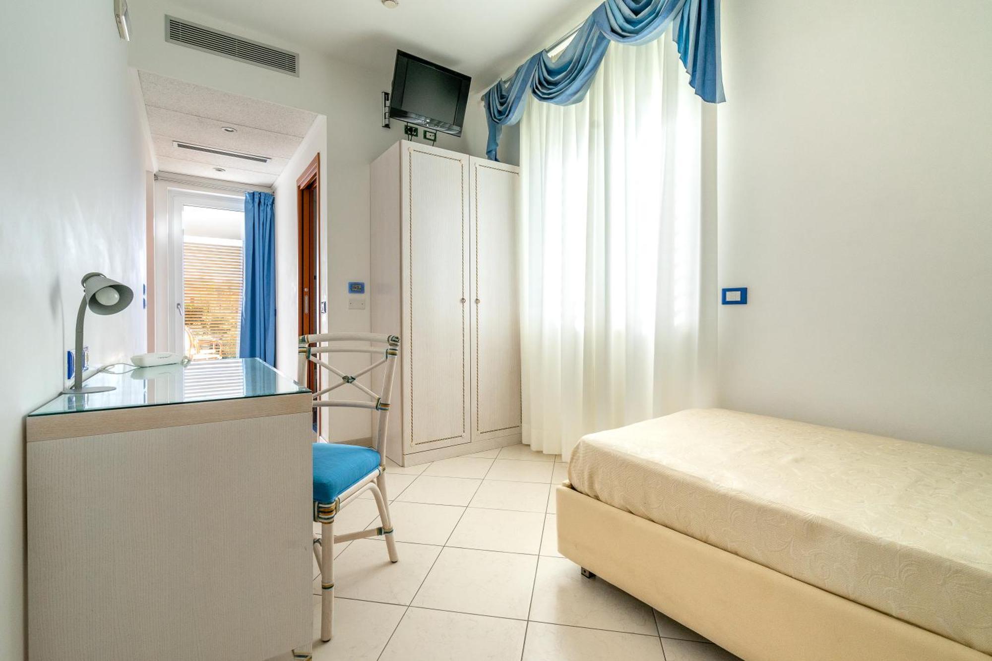 Hotel Elaia Garden